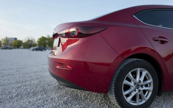 Mazda 3 cena 39000 przebieg: 188850, rok produkcji 2015 z Warszawa małe 106